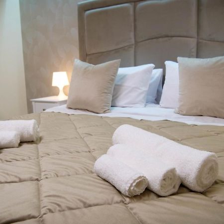 Home Luxury Napels Buitenkant foto
